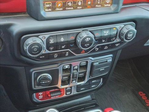 Used 2021 Jeep Gladiator Rubicon AWD/4WD image 14