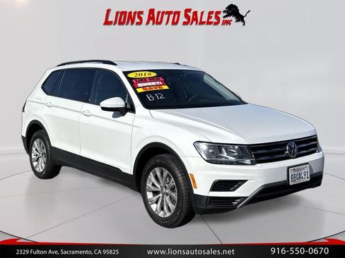 Used 2018 Volkswagen Tiguan S w/ 3rd Row Seat Package AWD/4WD image 3