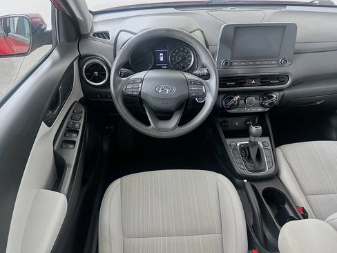 Used 2022 Hyundai Kona SEL FWD image 4