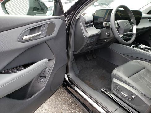 New 2026 Audi Q3 quattro 2.0T AWD/4WD image 6