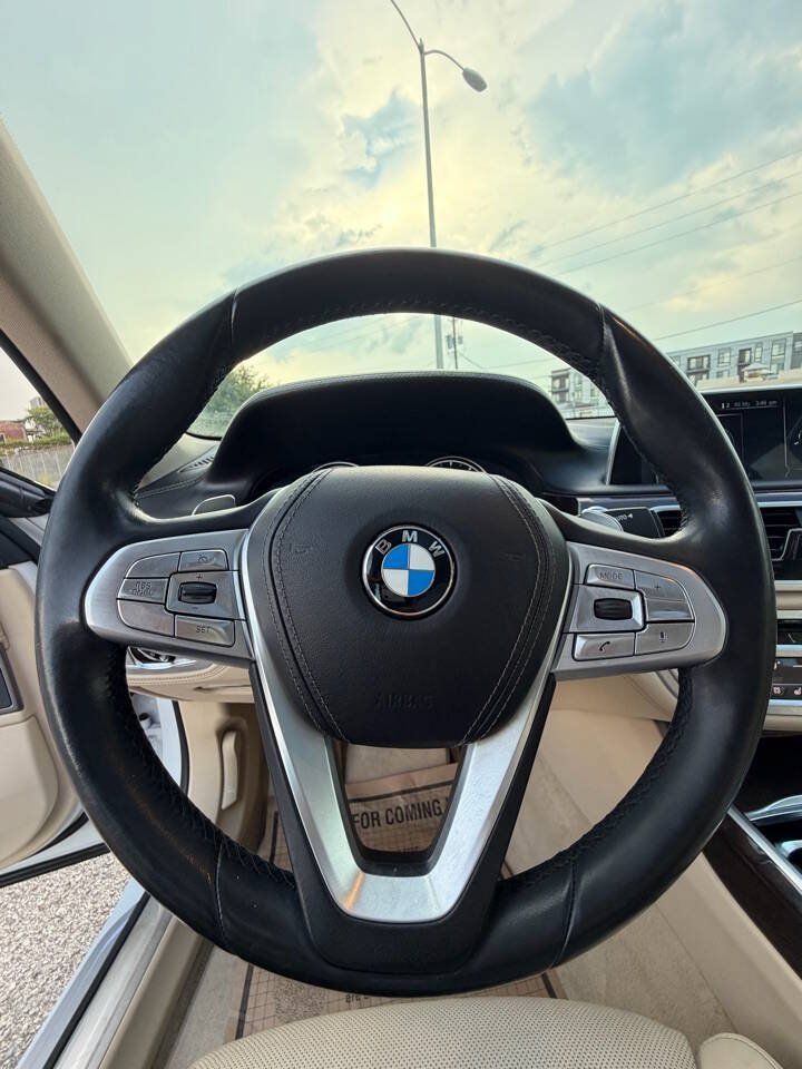 Used 2017 BMW 740i RWD image 27