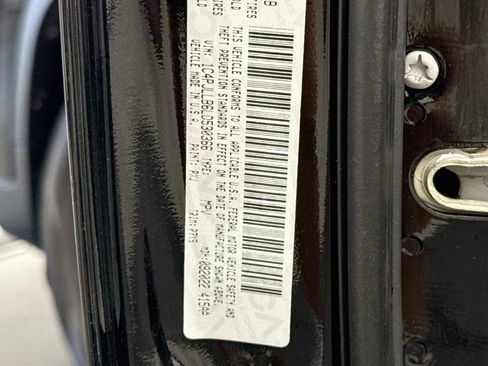 Used 2020 Jeep Cherokee Latitude Plus FWD image 12