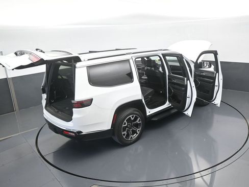 Used 2023 Jeep Wagoneer Series III w/ Preferred Equipment Group image 71