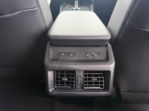 New 2026 Subaru Solterra image 25