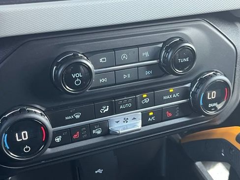 Used 2023 Ford Bronco Badlands AWD/4WD image 19
