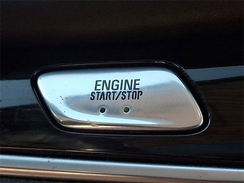 Used 2021 Buick Enclave Premium w/ Sun and Sites Package image 24