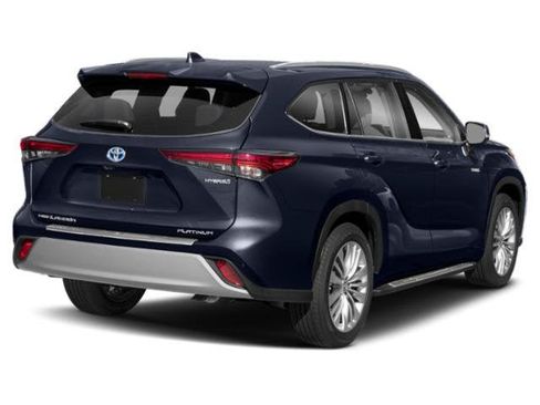 Used 2020 Toyota Highlander Platinum AWD/4WD image 2