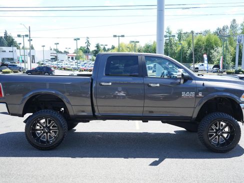 Used 2017 RAM 2500 Laramie AWD/4WD image 6