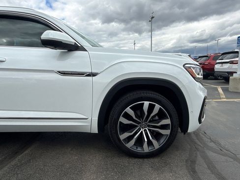 Used 2023 Volkswagen Atlas Cross Sport SEL Premium R-Line AWD/4WD image 15