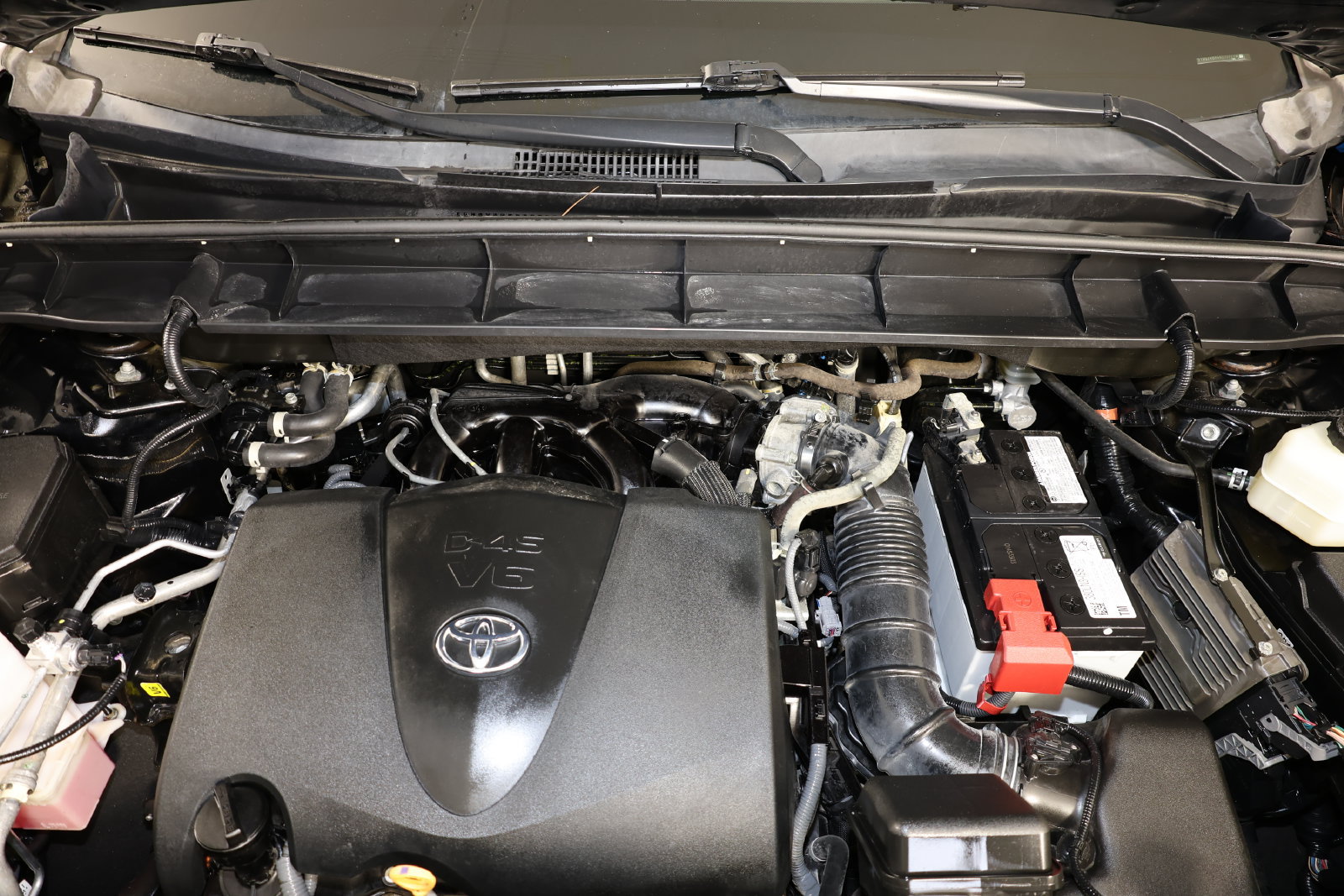 Used 2022 Toyota Highlander XLE AWD/4WD image 36