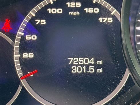 Used 2021 Porsche Cayenne image 24