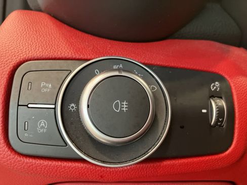 Used 2020 Alfa Romeo Giulia Sprint w/ Cold Weather Package image 15