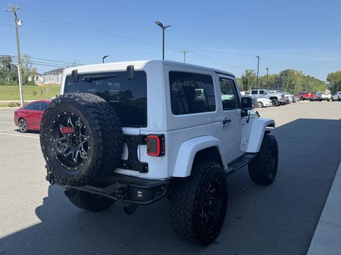 Used 2015 Jeep Wrangler Rubicon w/ Power Convenience Group AWD/4WD image 23