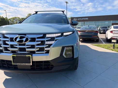 Used 2023 Hyundai Santa Cruz SEL Premium w/ Cargo Package AWD/4WD image 10