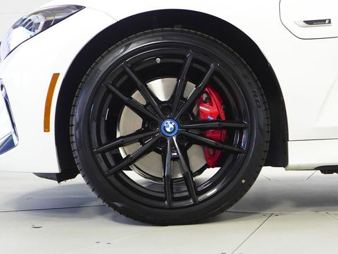 Used 2023 BMW 330e w/ M Sport Package image 5