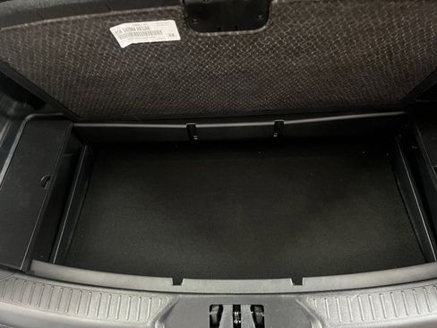 Used 2025 Ford Explorer Active w/ Active Comfort Package image 24