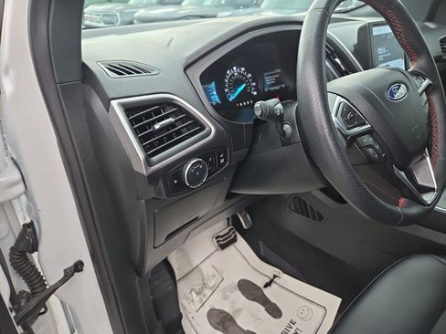 Certified 2024 Ford Edge ST-Line AWD/4WD image 25