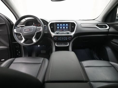 Used 2023 GMC Acadia SLT w/ Elevation Edition image 5
