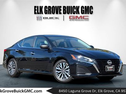 Used 2025 Nissan Altima 2.5 SV