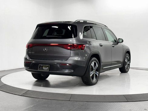 Used 2023 Mercedes-Benz EQB 300 4MATIC w/ Pinnacle Package image 34