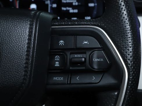 Used 2024 Toyota Tacoma TRD Off-Road image 23