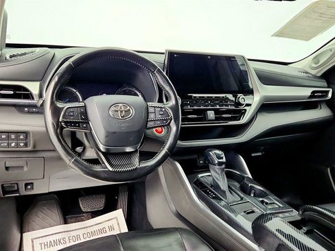 Used 2020 Toyota Highlander Platinum AWD/4WD image 13
