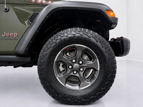 Used 2022 Jeep Gladiator Rubicon w/ LED Lighting Group AWD/4WD image 10