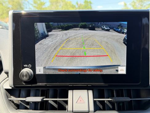 Used 2023 Toyota RAV4 XLE AWD/4WD image 27