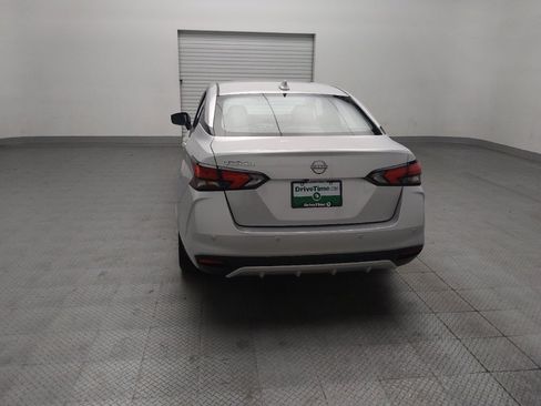 Used 2025 Nissan Versa SV FWD image 6