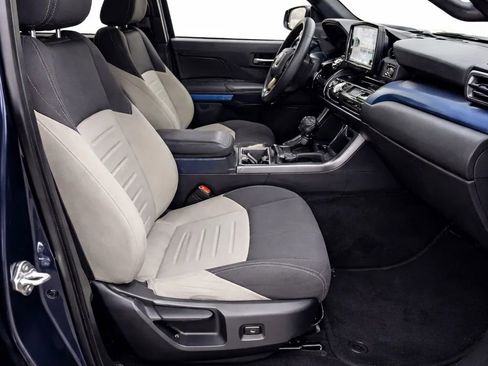 Used 2024 Toyota Tacoma TRD Sport image 4