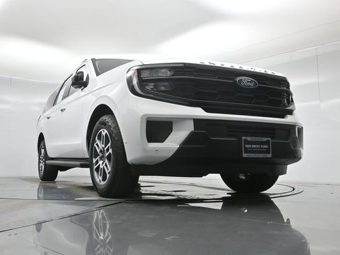Certified 2025 Ford Expedition Max Active image 47