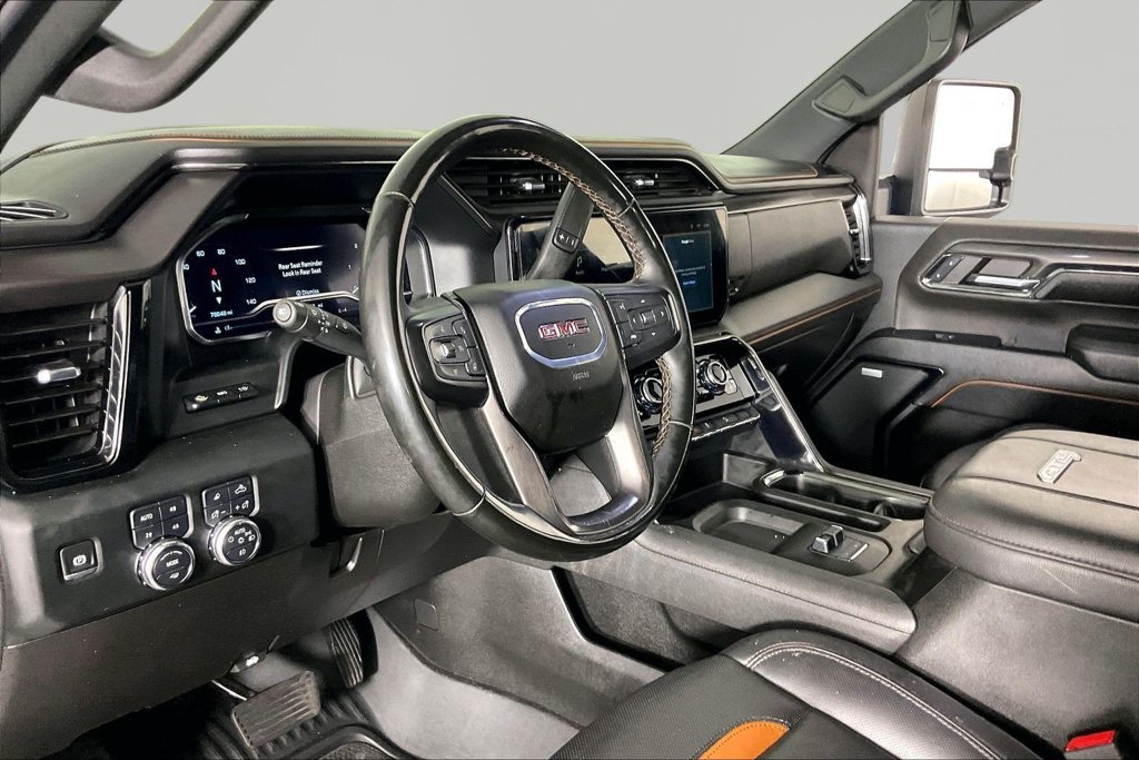 Used 2024 GMC Sierra 2500 AT4 w/ Technology Package AWD/4WD image 14