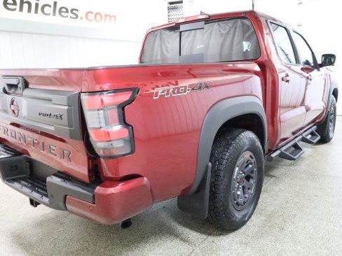 Used 2025 Nissan Frontier PRO-4X w/ Pro Premium Package image 6