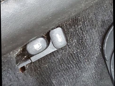 Used 2017 Hyundai Elantra SE image 33