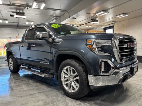 Used 2019 GMC Sierra 1500 SLT w/ SLT Premium Package image 2