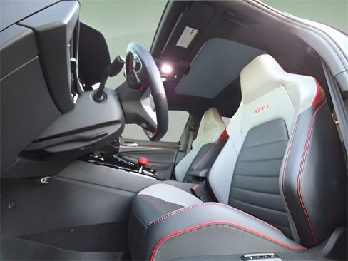 Used 2023 Volkswagen GTI Autobahn image 9