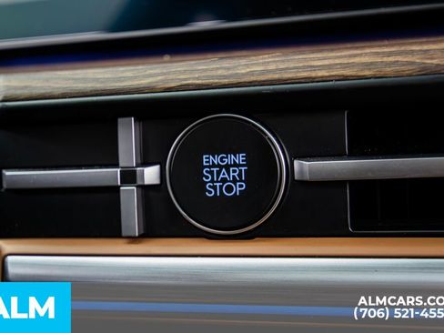 Used 2024 Hyundai Santa Fe Limited image 23