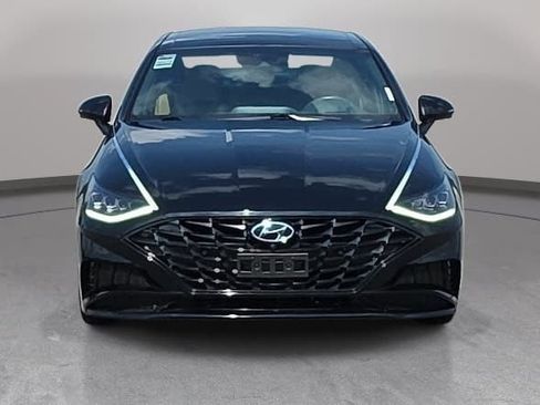Used 2023 Hyundai Sonata Limited w/ Cargo Package FWD image 2
