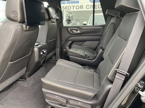 Used 2021 GMC Yukon SLT w/ SLT Luxury Plus Package image 14