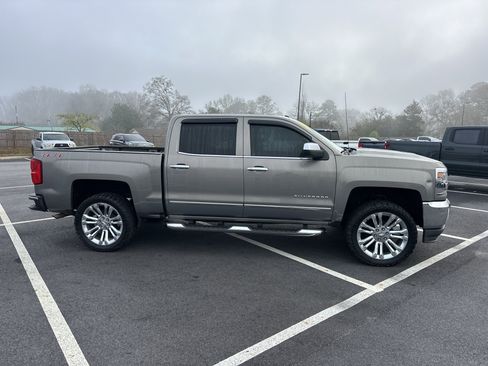 Used 2017 Chevrolet Silverado 1500 LTZ w/ Sport Package image 5