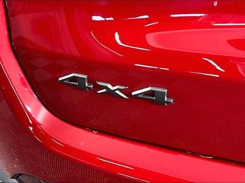 New 2026 Jeep Compass Latitude image 9