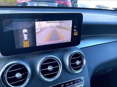 Certified 2022 Mercedes-Benz GLC 300 4MATIC image 21