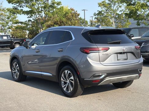 Used 2021 Buick Envision Essence w/ Technology Package I FWD image 3