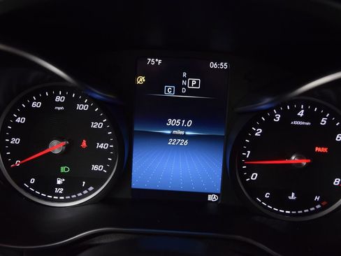 Certified 2022 Mercedes-Benz GLC 300 image 25