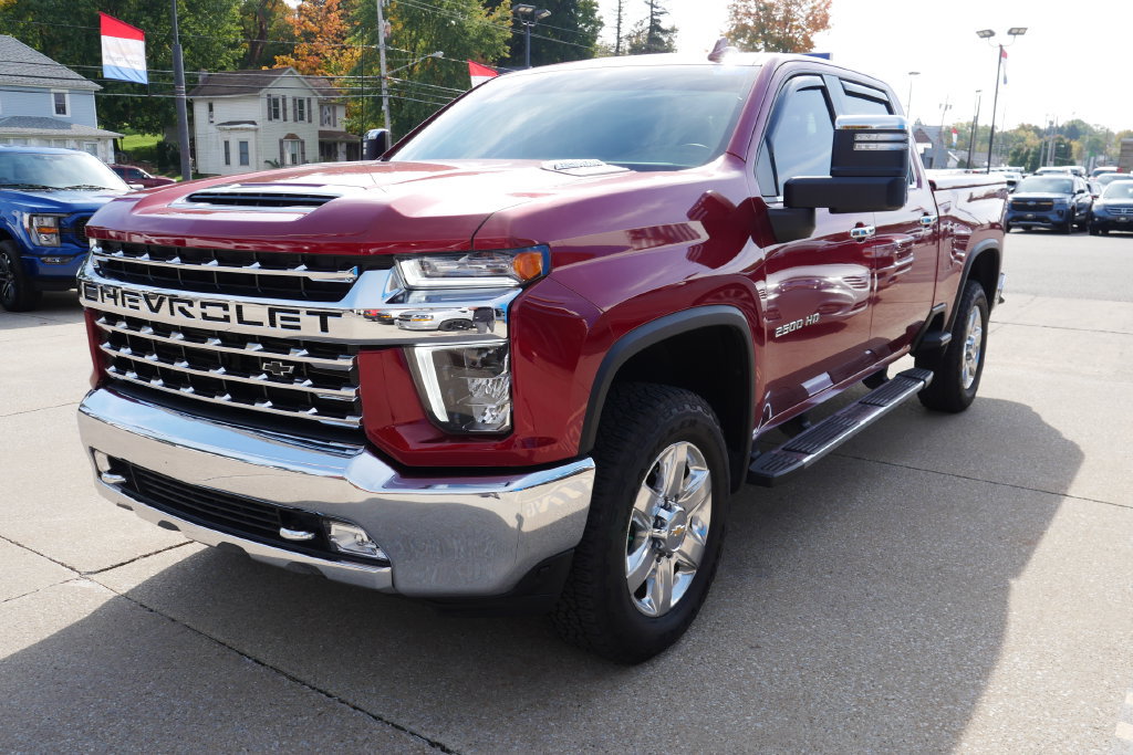 Used 2022 Chevrolet Silverado 2500 LTZ w/ LTZ Convenience Package AWD/4WD image 3
