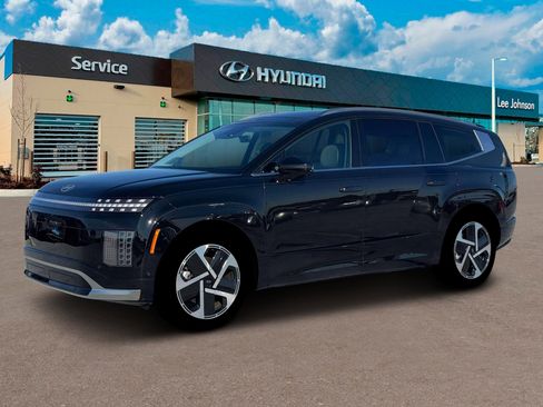 New 2026 Hyundai Ioniq 9 Calligraphy image 2