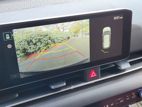 New 2026 Kia Carnival EX FWD image 16