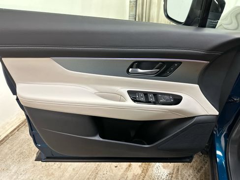 New 2025 Nissan Murano SL image 19