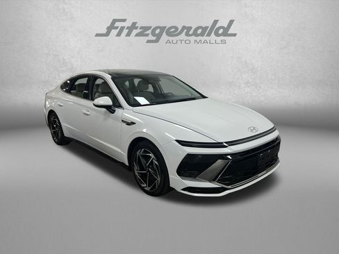 Used 2025 Hyundai Sonata SEL FWD image 8