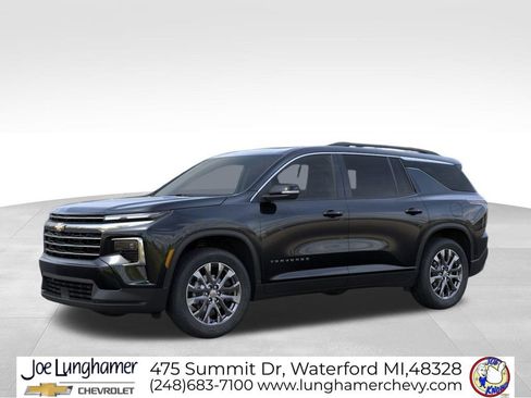 New 2026 Chevrolet Traverse LT image 2
